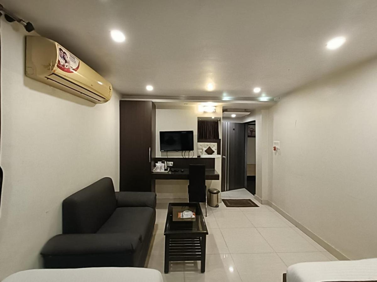 Sheldon Hotel Kolkata Luaran gambar