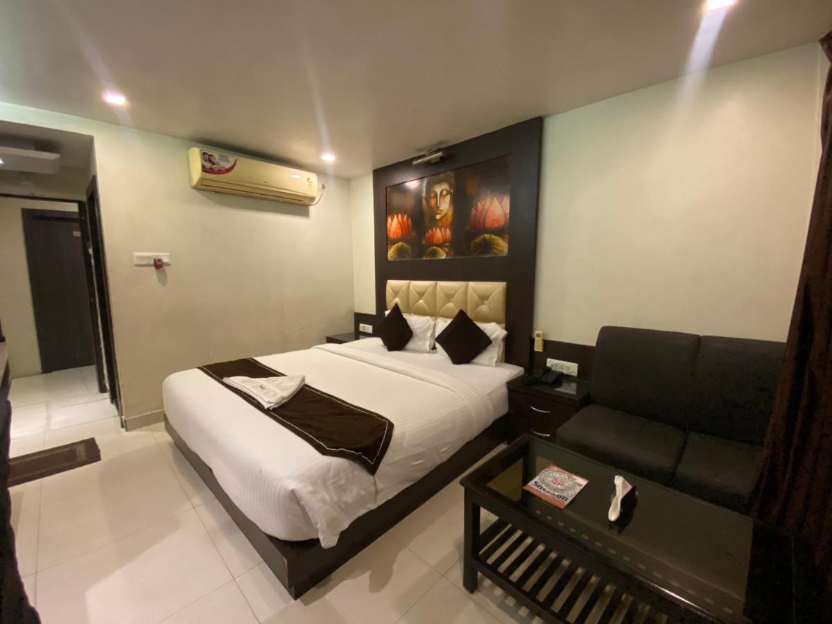 Sheldon Hotel Kolkata Luaran gambar