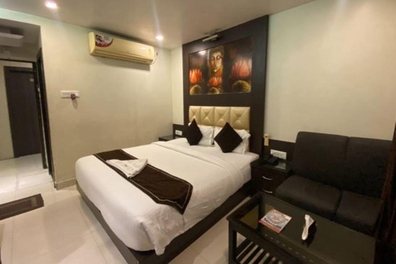 Sheldon Hotel Kolkata Luaran gambar
